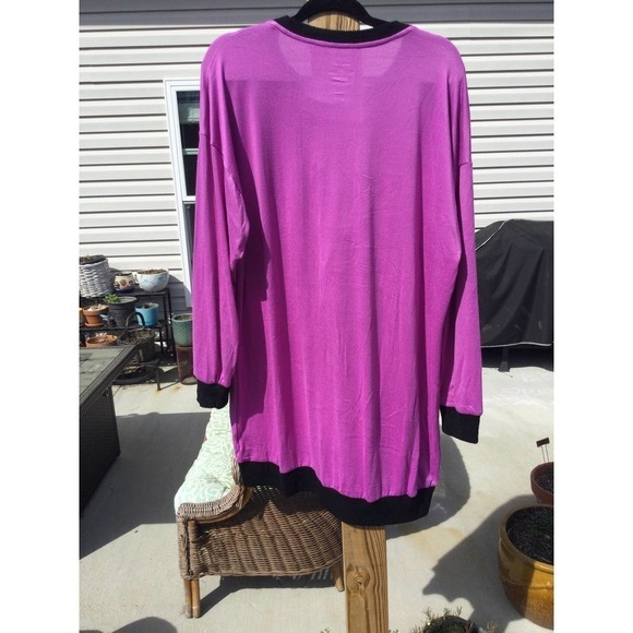 Disney Nightmare Before Christmas 2X NEW womens sleep shirt black fuchsia socks - Picture 5 of 14